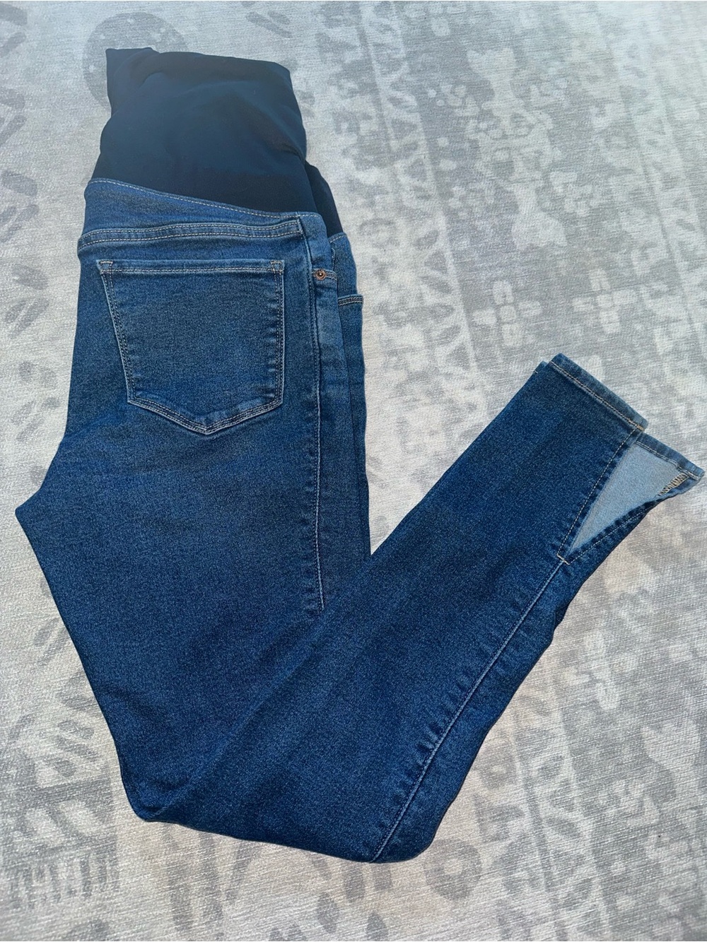 Old Navy Dark Blue Women’s Skinny Maternity Jeans with Black Panel